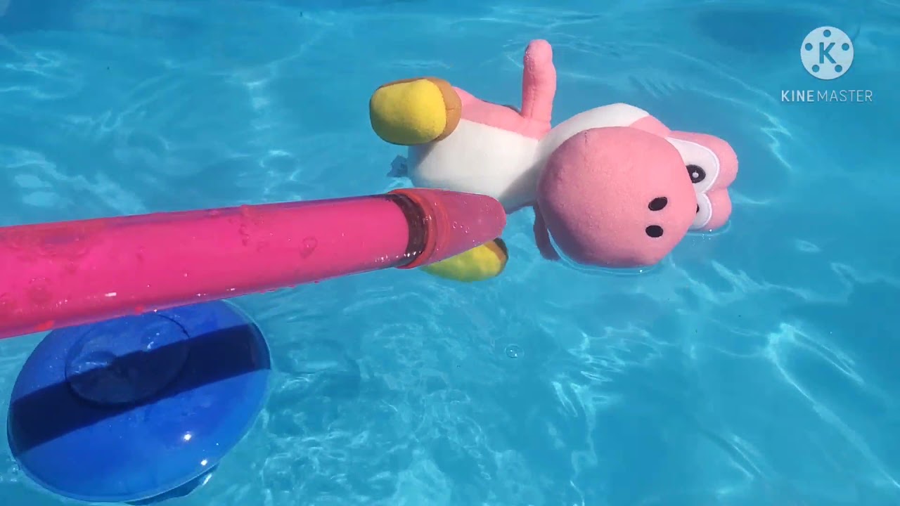 Pink Yoshi's and Luigi's pool party