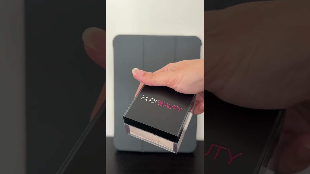 Huda beauty easy bake setting powder in shade pound cake 