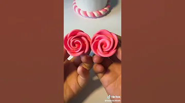 طريقة عمل وردة بالصلصال 