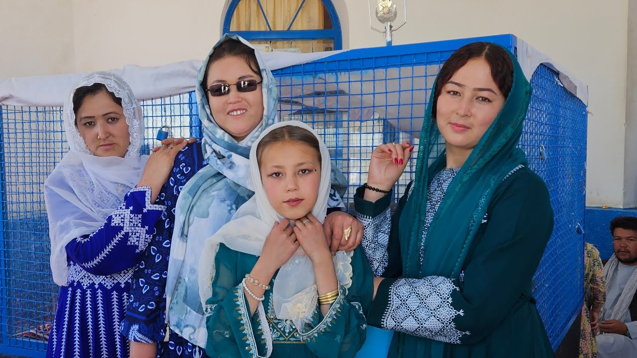 خواهش خانواده حوابیگم ا🥰ز دوستا ووگفتنی شاگل جان 😘در این برنامه 🤔🤔