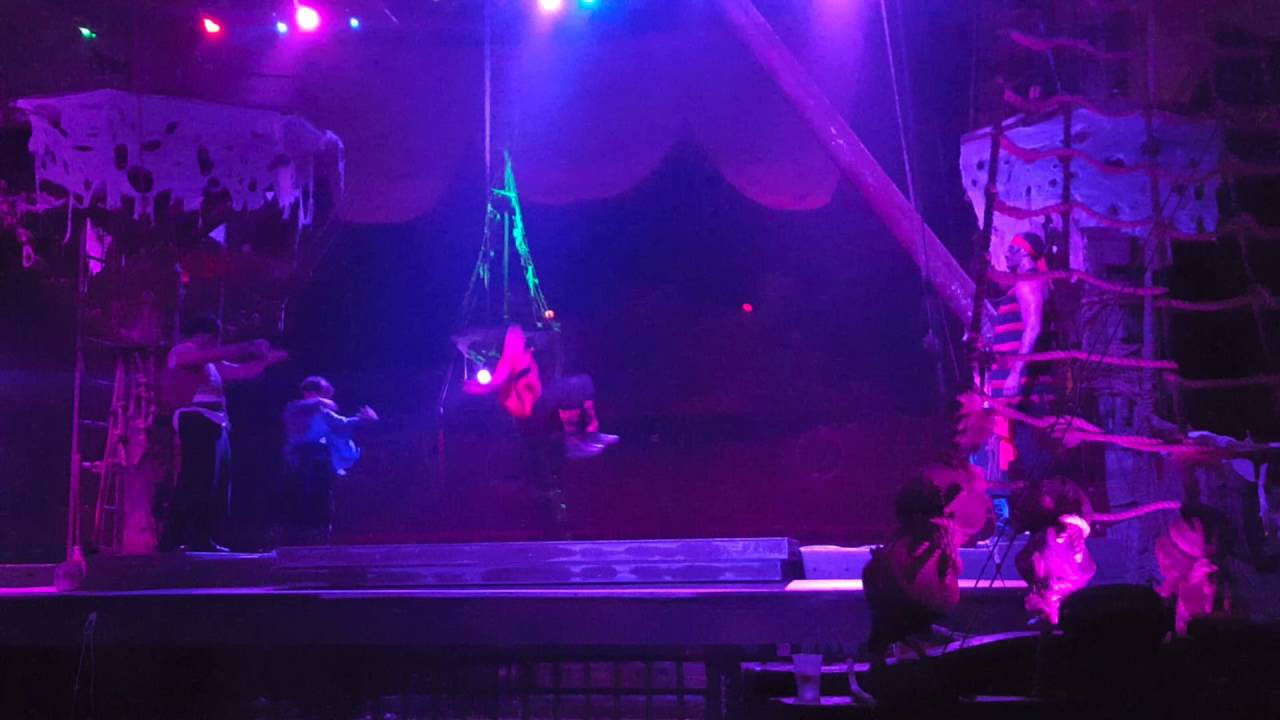 Vampirates Dinner Adventure Show - YouTube