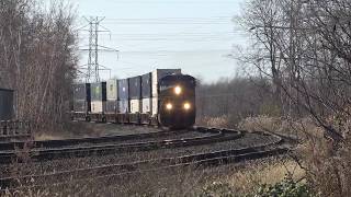 Big CSX Stack Train Rounds The Bends