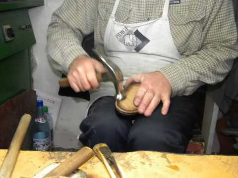 Video: Talpi Pentru Schimbare: Pantofi Handmade Din Columbia