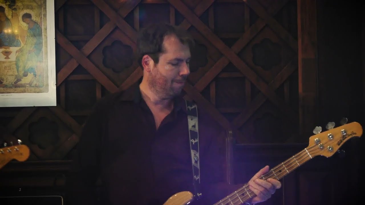 Tragicomics - Tru Luv (Live at Sacred Trinity)