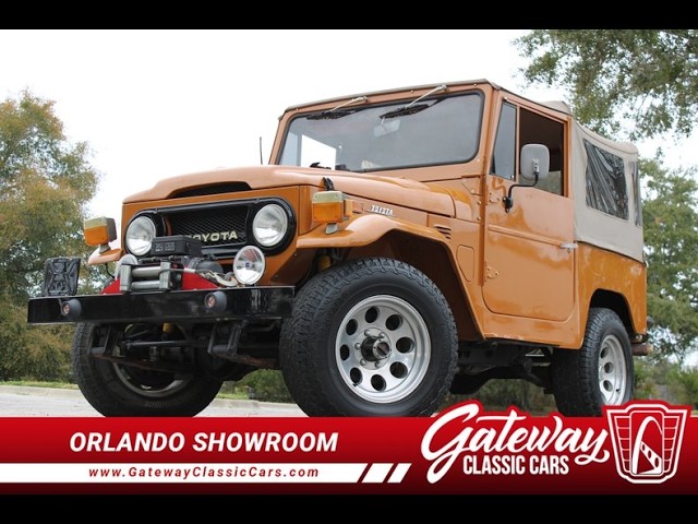 1974 Toyota FJ-40 Land Cruiser For Sale at Gateway Classic cars of