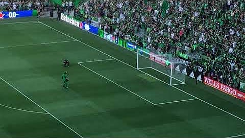 𝗠𝗮𝘁𝘁𝗵𝗲𝘄 𝗠𝗰𝗖𝗼𝗻𝗮𝘂𝗴𝗵𝗲𝘆 "𝗱𝗿𝘂𝗺𝗺𝗶𝗻𝗴 𝘂𝗽 𝘁𝗵𝗲 𝗰𝗿𝗼𝘄𝗱" 𝗯𝗲𝗳𝗼𝗿𝗲 𝗔𝘂𝘀𝘁𝗶𝗻 𝗙𝗖 𝗽𝗹𝗮𝘆𝘀 𝗦𝗮𝐧 𝗝𝗼𝘀𝗲 𝗘𝗮𝗿𝘁𝗵𝗾𝘂𝗮𝗸𝗲𝘀.