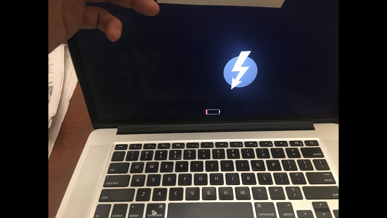 Let s Fix Apple Macbook Pro Lightning Bolt Not Booting Up Battery Bar let-s-fix-apple-macbook-pro-lightning-bolt-not-booting-up-battery-bar