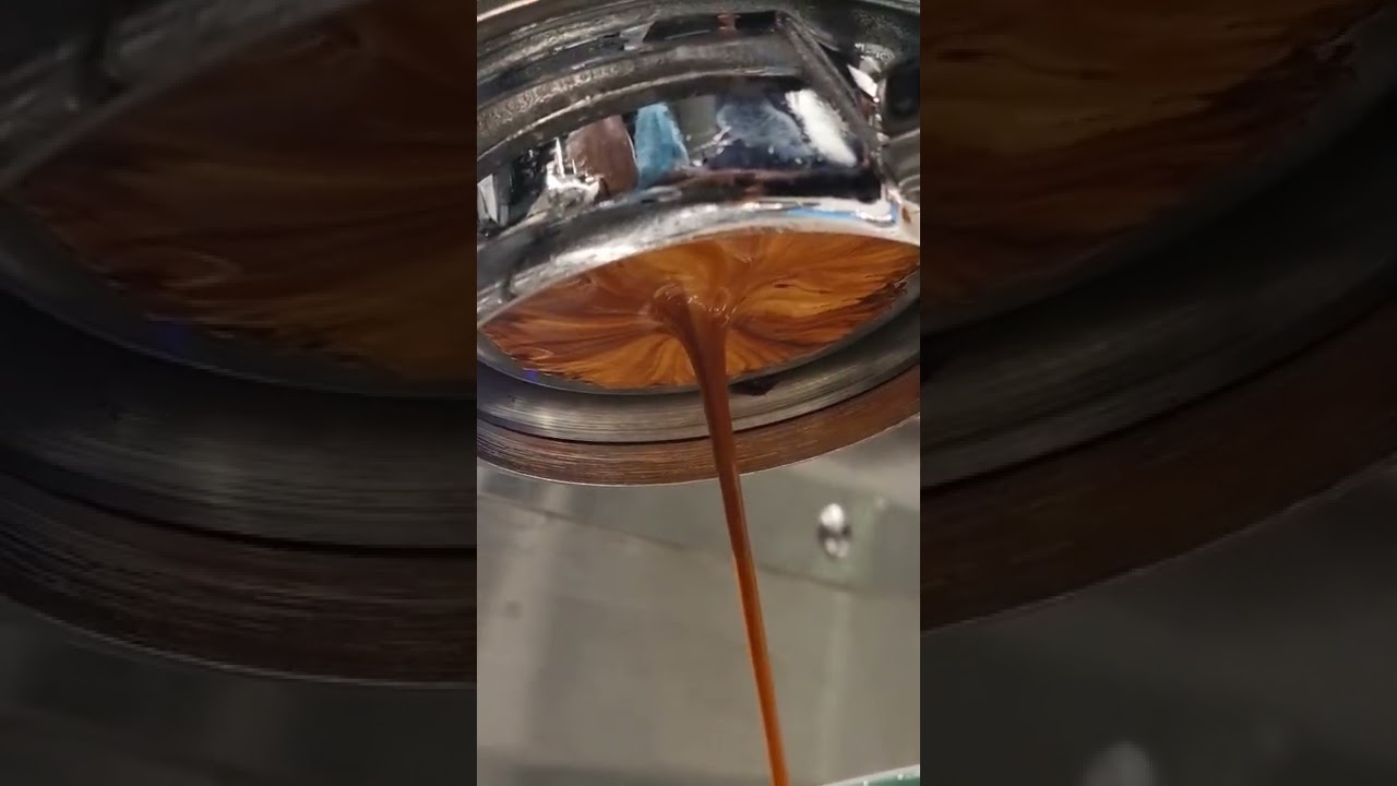 The Perfect Espresso Shot!☕️😋 #barista #shorts #coffee #sangano