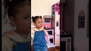 Leilas first video ! Disney princess kitchen play time !!