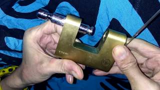 Lock Picking A Yale Y11480 Spped And Zipped Open.