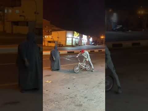 لا ترمي بيوت الناس وبيتك من زجاج هههه