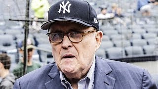 Yankees Fans Tell Giuliani He's A Douche On His Birthday