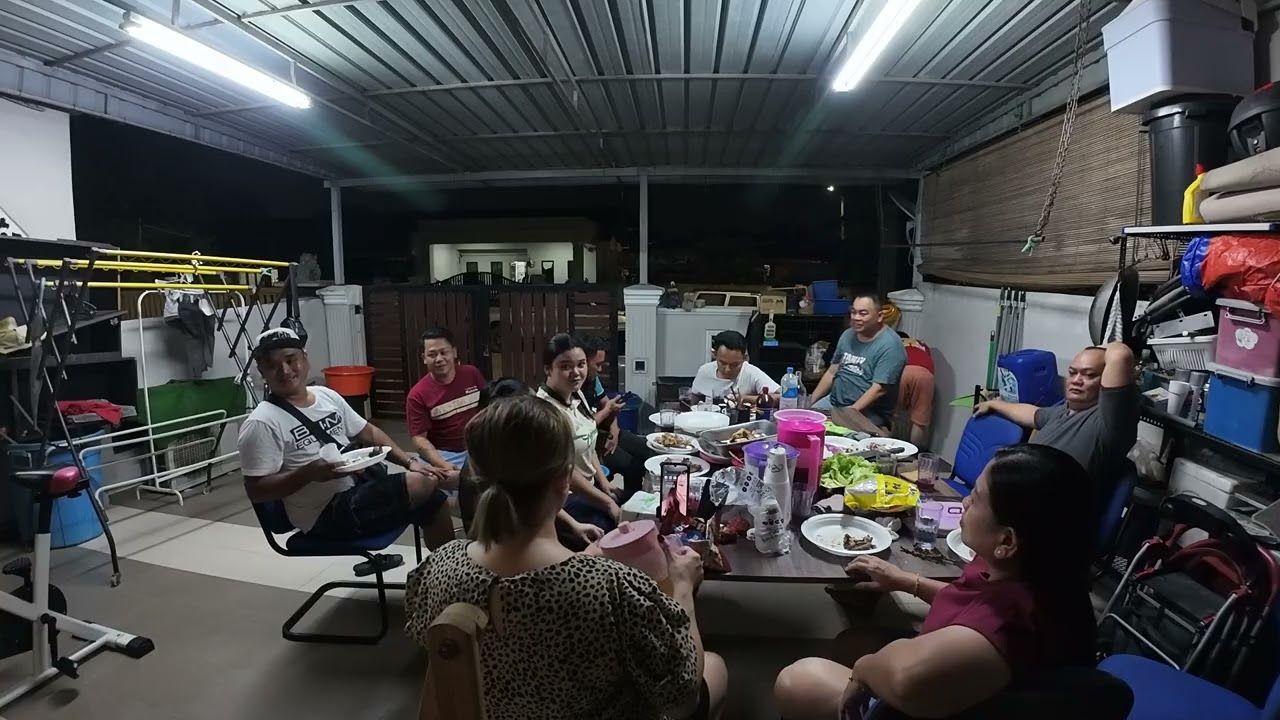 Bbq sambut tahun baru 2026/meriah  ada bunga api