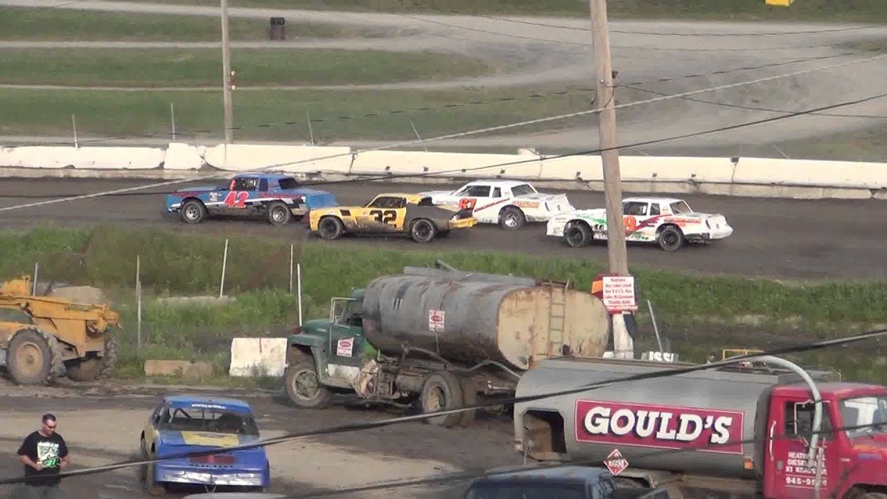 auto racing this weekend Heat # 1 - Street Stocks at OCFS - 7/18/2013