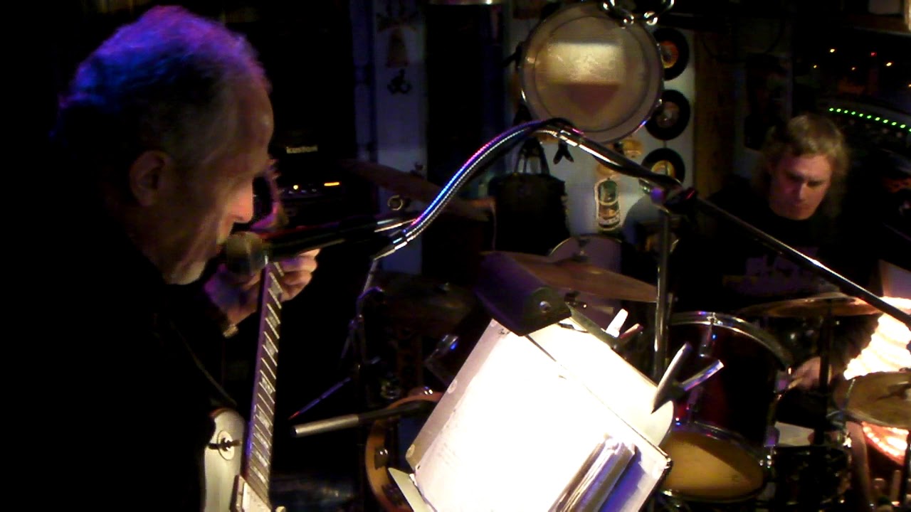 "NEVER IN MY LIFE" )))))))  (cover) Ron McVan & Dave Bartzen