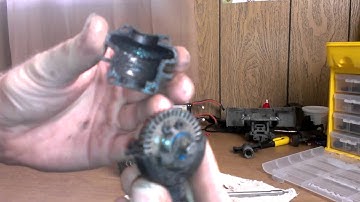 E-Revo Rear Diff Rebuild In Detail Part 1 Of 2