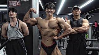 복귀전부터 오버롤 해버리는 남자 | 가슴 & 어깨 운동 WITH 주성민