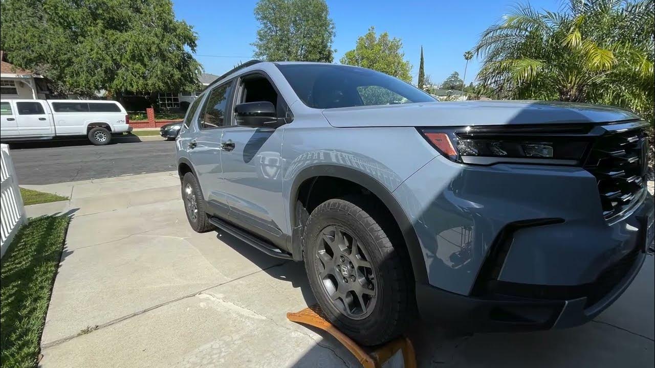2023 Honda Pilot TrailSport Running Board Side Step Install - YouTube