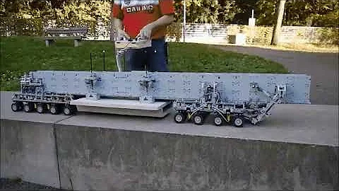 Building the Future with LEGO Technic: The SLJ 900/32 Bridge Girder Erection Machine