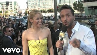 Shakira - 2009 Red Carpet Interview (American Music Awards)