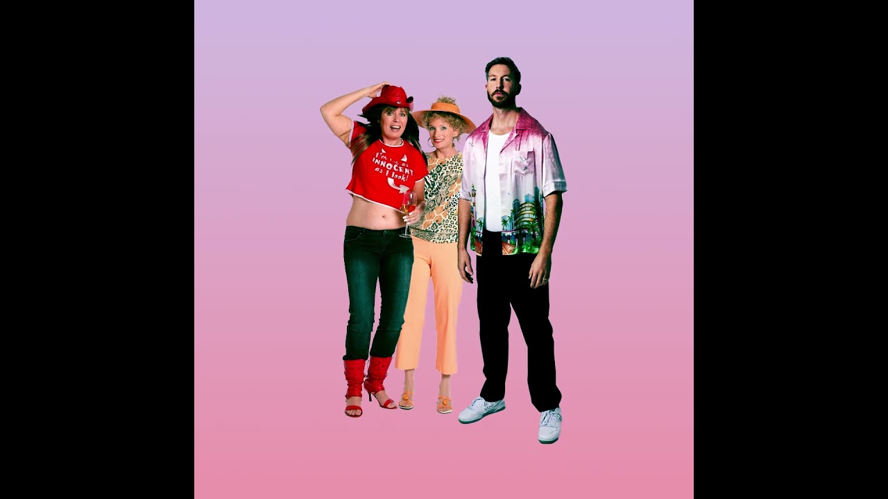 Guarda Calvin Harris feat. Kath & Kim - Lady Bump Blessings (Mashup) su YouTube Guarda Calvin Harris feat. Kath & Kim - Lady Bump Blessings (Mashup) su YouTube