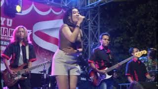 Della Monica - Ojo Dibandingke | LIVE JALEN KULON