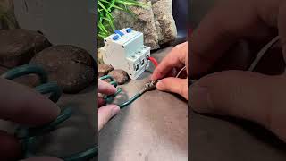 Quick splicing method for copper and aluminum wires