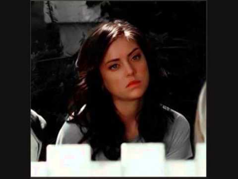 بلاش احكى نوره واصف 