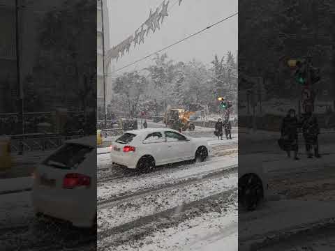 Χιονιάς Ελπίδα: Λεωφόρος