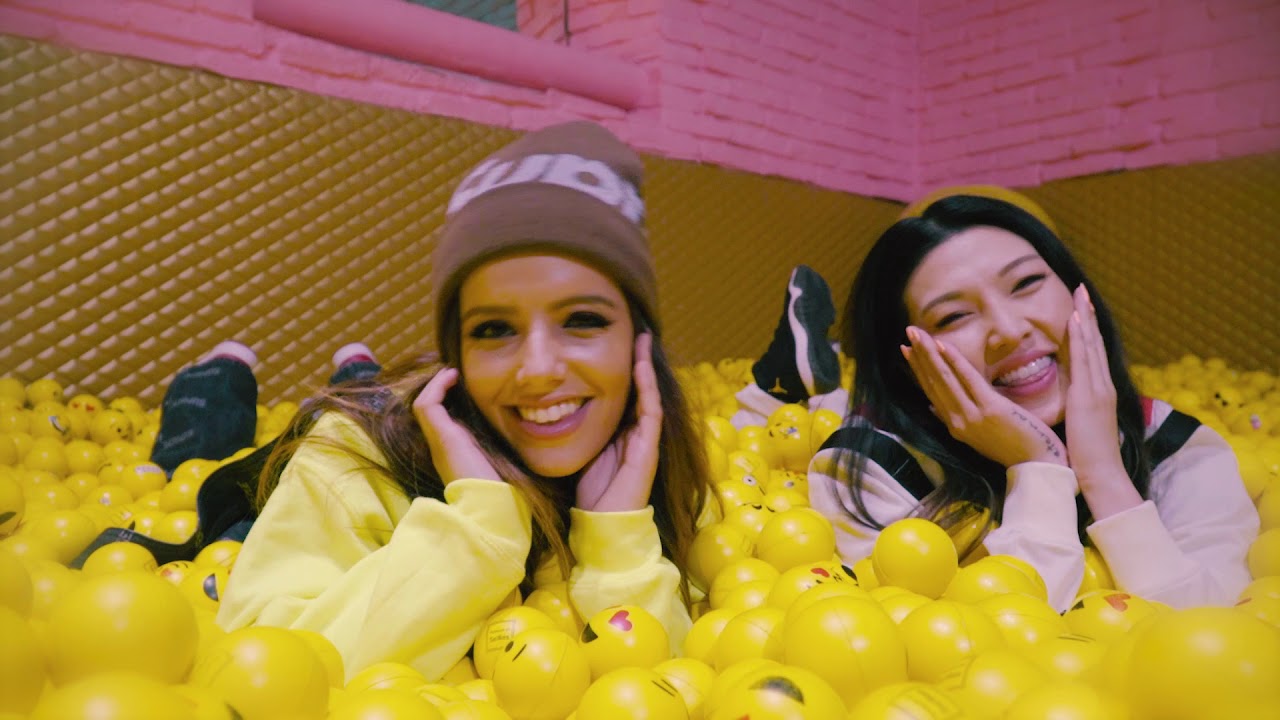 How to Shoot Music Video in Museum 2019 / Sony A6400 Video Test