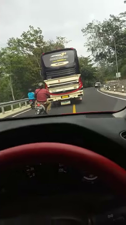 Story w.a Nyetir mobil Honda Jazz