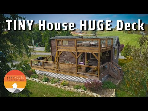 Wow! Tiny House with Amazing Rooftop Terrace - would you live here?