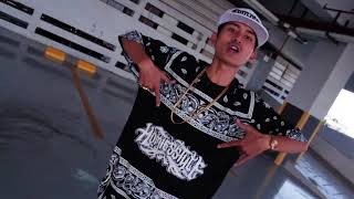 Dede Leo - One Microphone