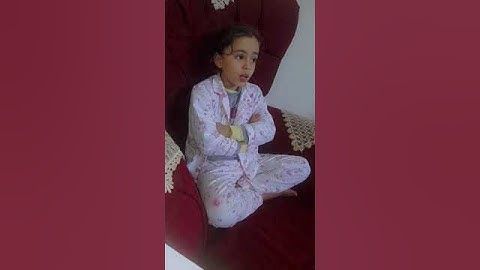 بنوتي بتحفظ سوره القيامه
