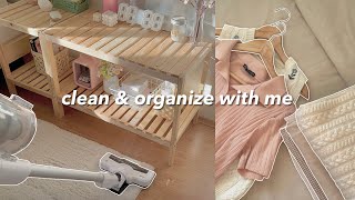 clean & organize my room with me 🧺 | aesthetic and satisfying ✨