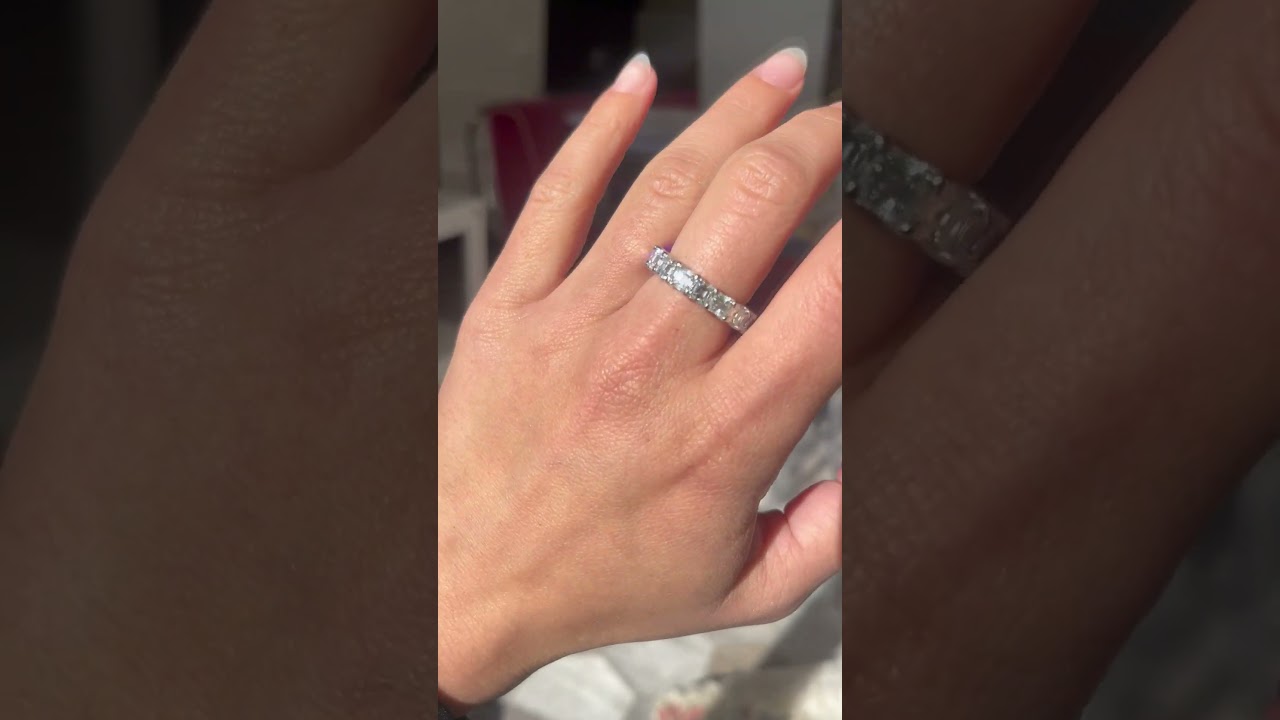 5.21ctw Asscher Cut Diamond Eternity Band