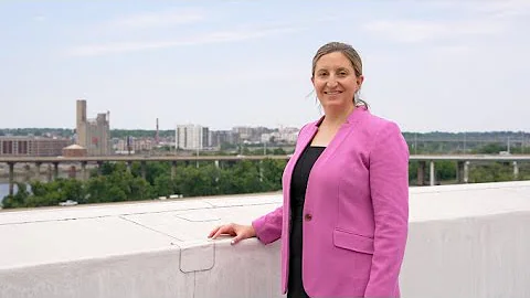 Meet M&A Practice Group Chair Lisa Hedrick