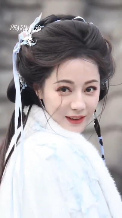 Dilraba Boba Eyes - I'm Not Afraid (Official Music Video) Dilraba Boba Eyes - I'm Not Afraid (Off...