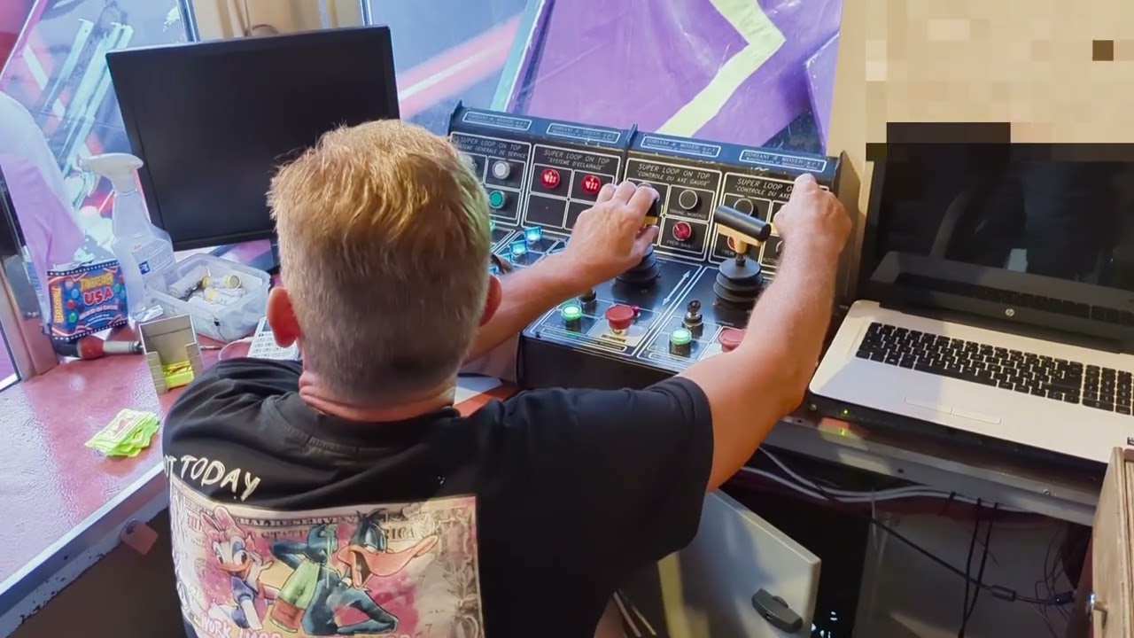 Terminator (DeSmul (Fr)) - Fête Foraine de Grenay 2025 Pilotage/ Vue de la caisse