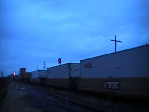 Canadian Pacific (Stack Train), 11-22-2010