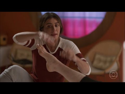 Julia Lemmertz Pés/Solas Feet/Soles