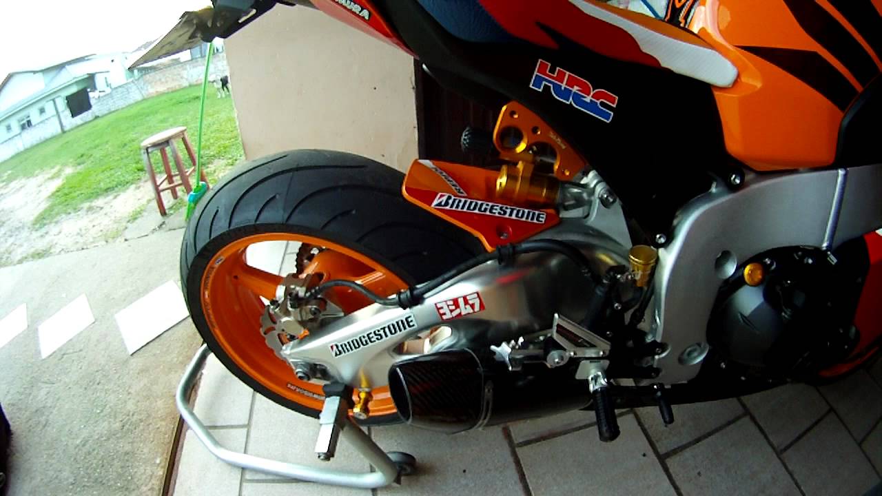 YOSHIMURA FULL Repsol 1000 2011