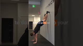 The simple way to find balance in your wall handstand!?