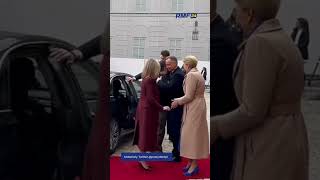 Wołodymyr Zełenski W Warszawie. Został Oficjalnie Powitany Przez Andrzeja Dudę