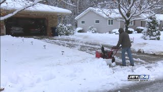 Crews working nonstop to clear snow throughout Erie County