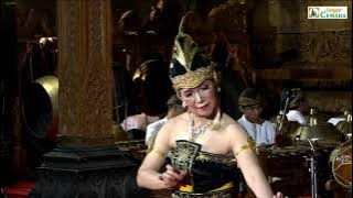 TARI KARONSIH. Classical Javanese Dance. By Nyi Dewi Susilowati PW (49) & Ki Lurah Daryono (51)