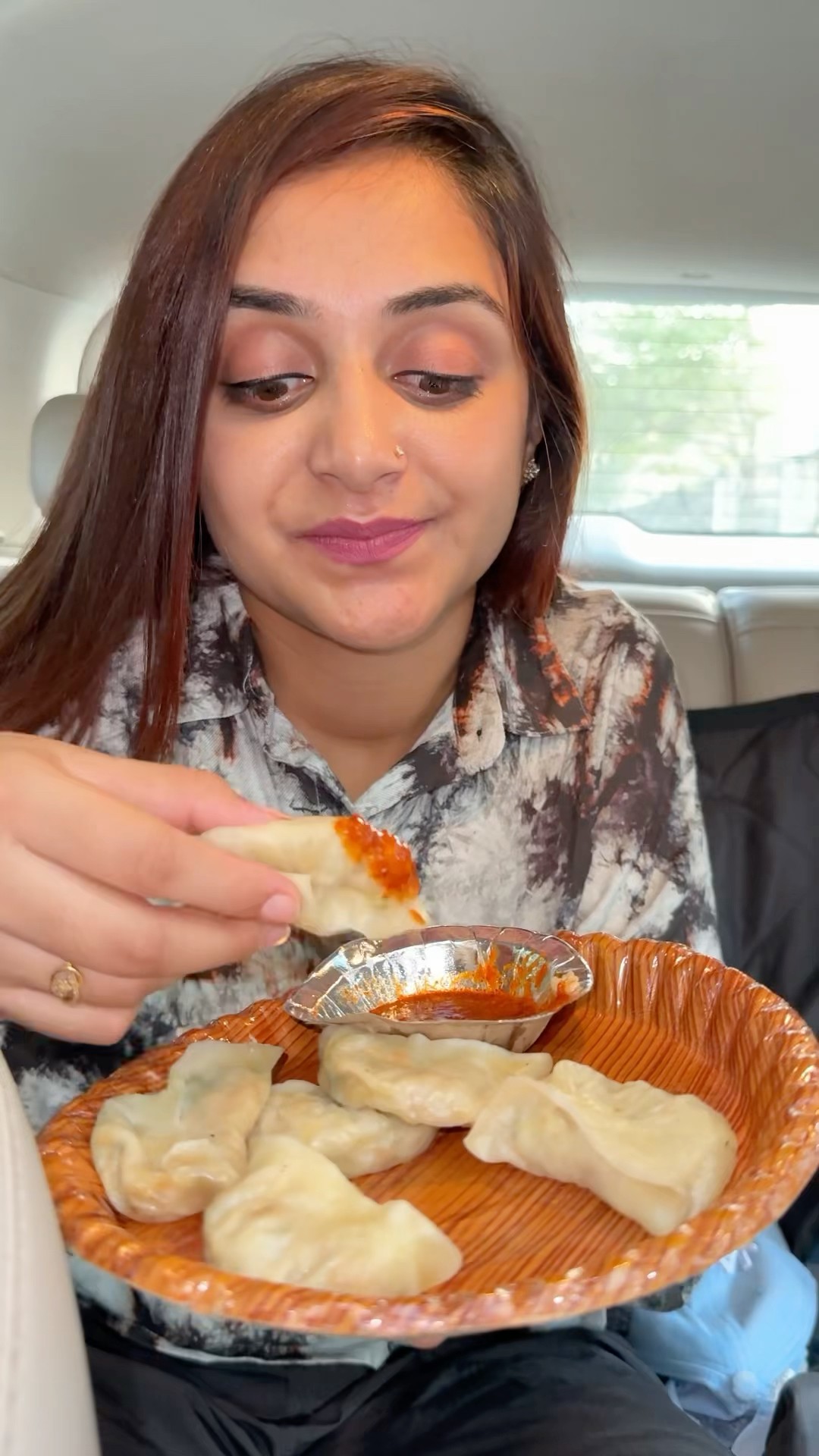 Momo Leke Bhag Gyi ? #shorts #trending #trendingshorts #viral