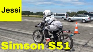 Simson S51 Drag Race: 82 km/h Top Speed with Tuned Engine - Watch the Quarter Mile Race! #Simson