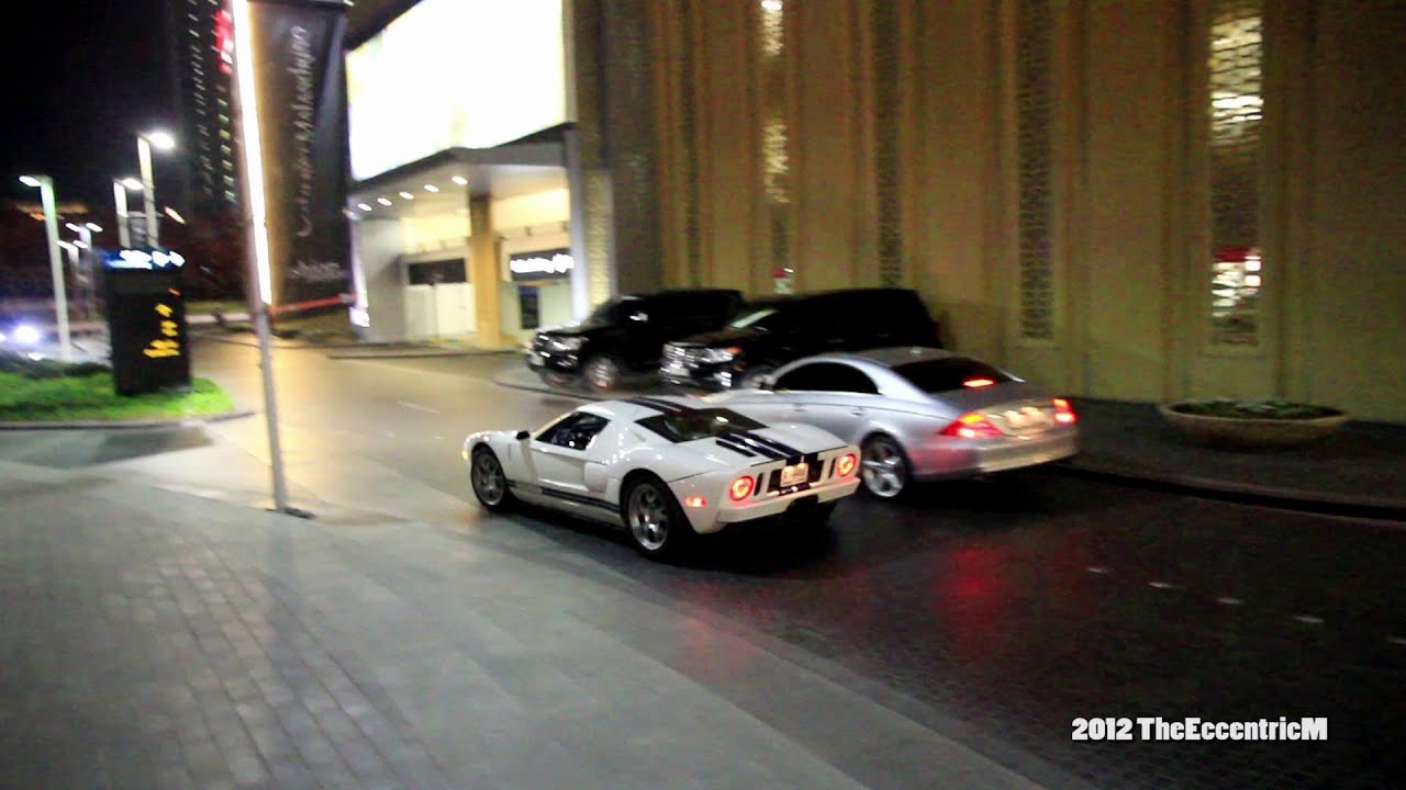 700 hp Ford GT at The Dubai Mall (Loud!)