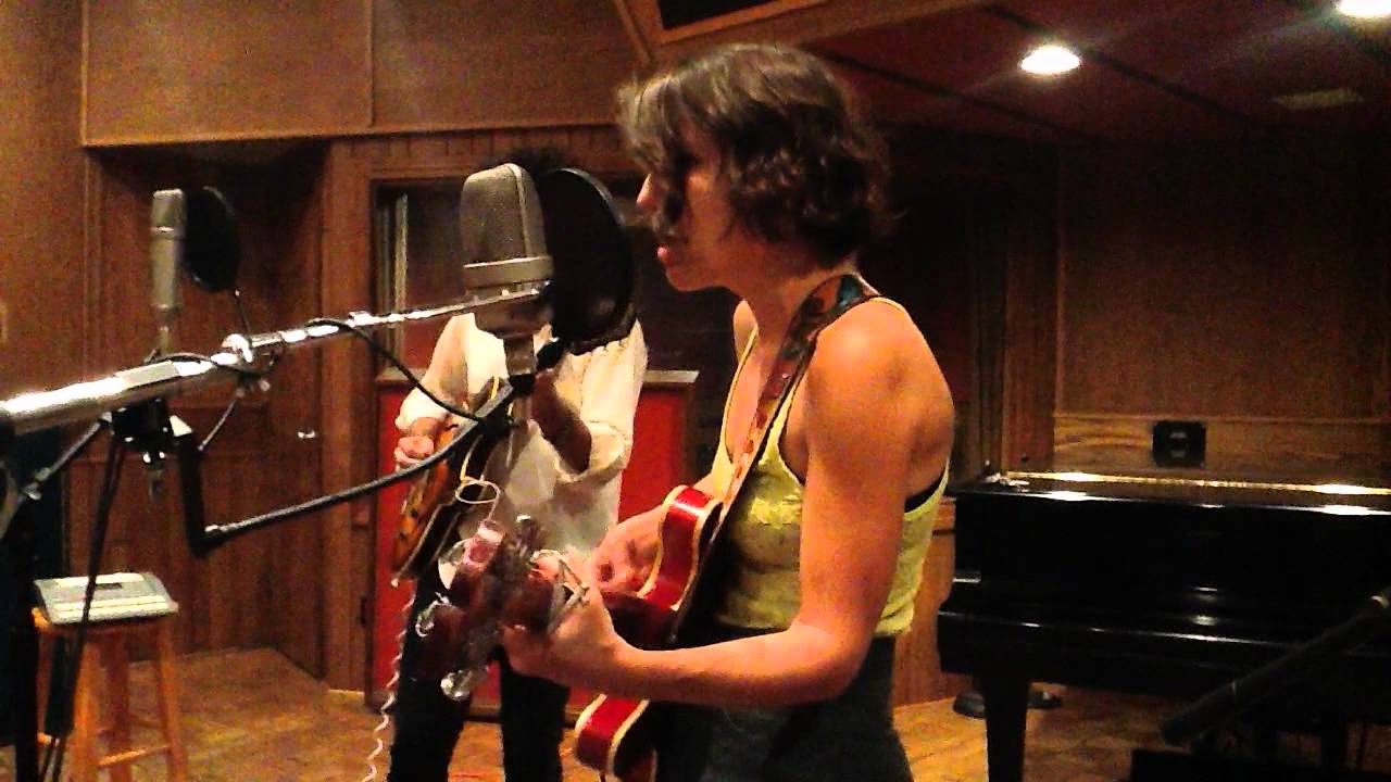 The Warm Up: Tristen - 